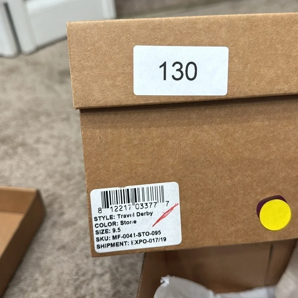 Nisolo Travel Derby Shoe In Stone Size 9.5